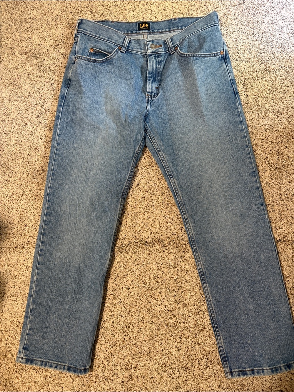 Lee Men’s Straight Jeans, Regular Fit, in Light Wash Blue